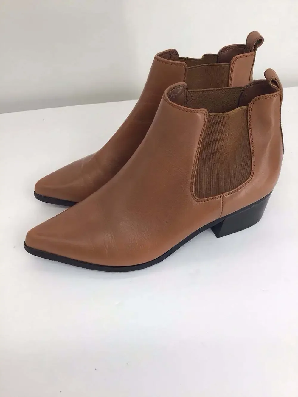 Blondo Emilia Leather Waterproof Chelsea Ankle Boots Pointed Toe Carmel Size 8